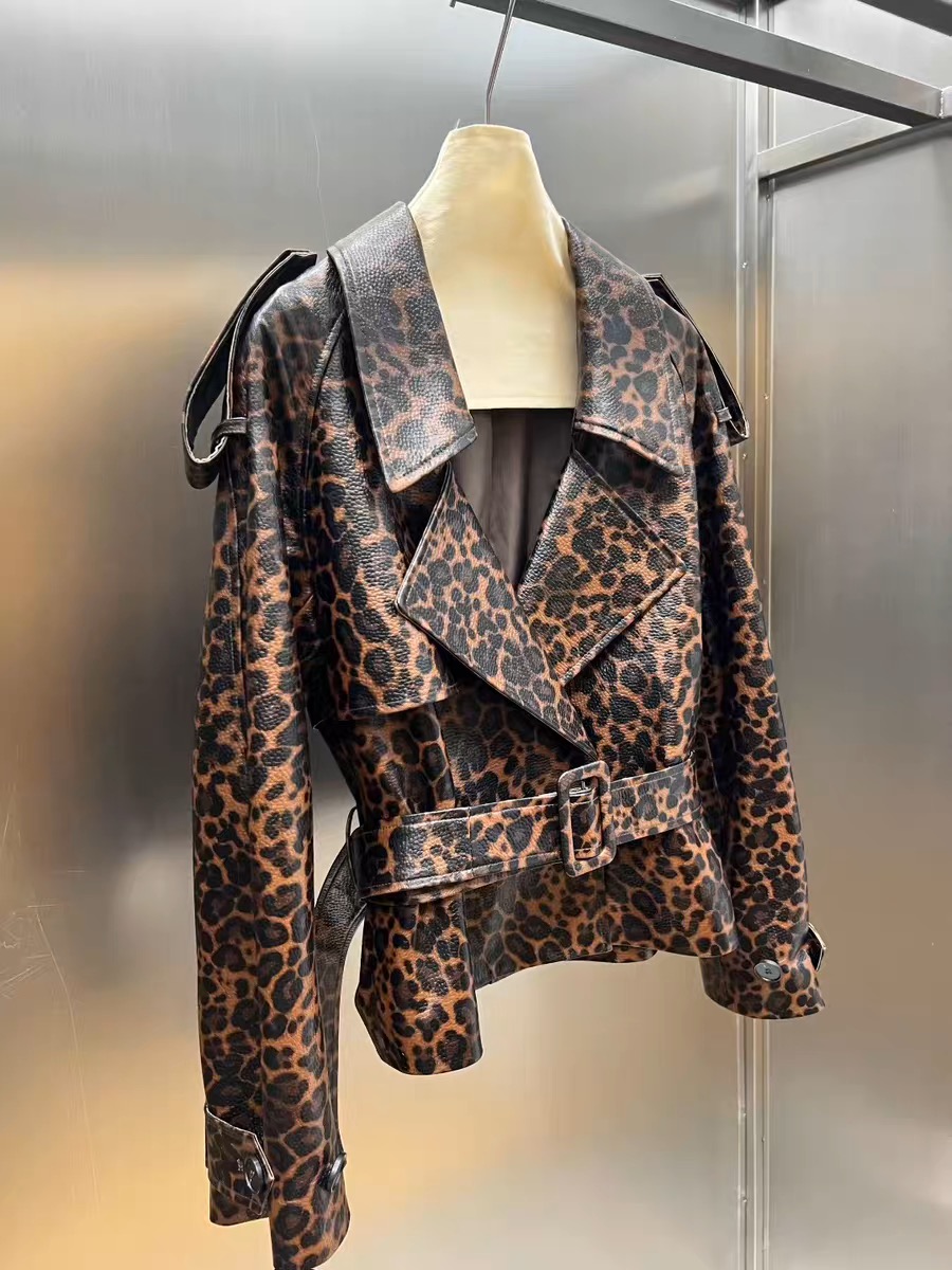 Moda 2025 Luksusowa Zimowa Kur – Street Fashion Winter 2025 recenzja i cena