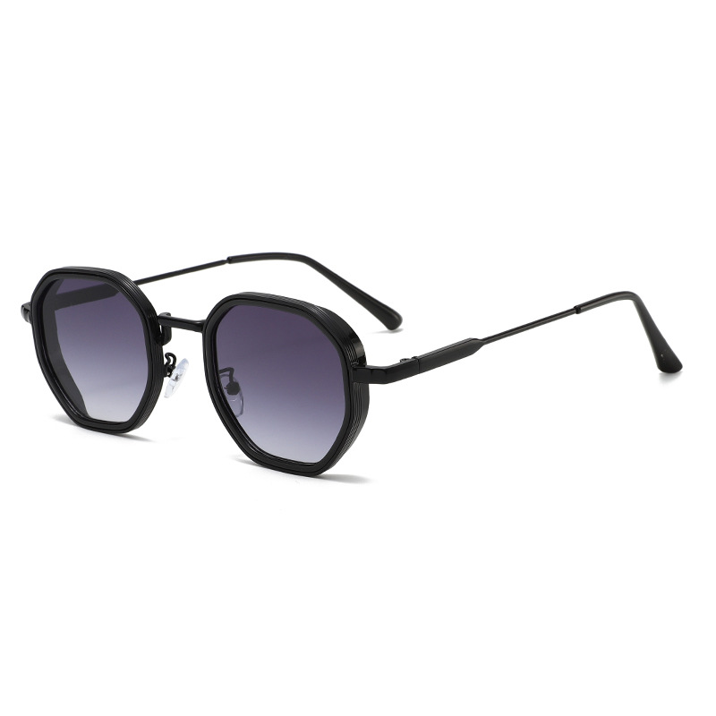 Metalowe okulary przeciwsłonec – Italy Fashion Street recenzja i cena